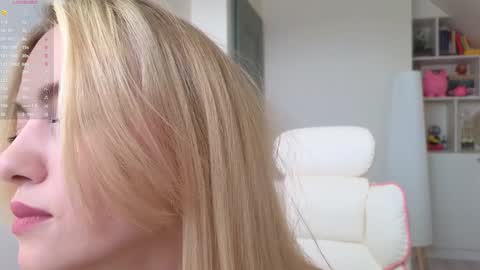 Vi. online show from February 2025 11:38:02 AM