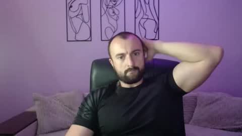 brindlefly69 online show from September 2025 11:10:01 AM