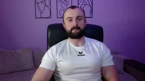 brindlefly69 online show from April 2026 10:32:02 AM