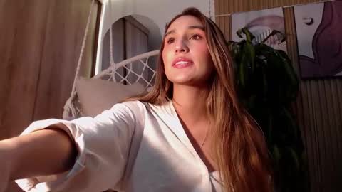  B R I N N A   online show from October 2025 01:06:02 AM