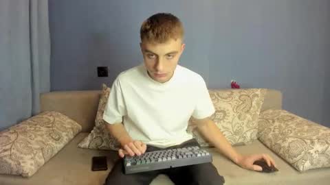 bristlebback online show from September 2025 06:10:02 PM