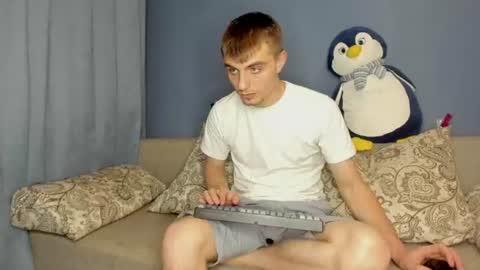 Snapshot of bristlebback chatting on June 2026 04:20:01 PM bristlebback online show from June 2026 04:20:01 PM