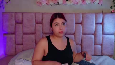 Snapshot of brit_cherry chatting on July 2026 05:54:02 AM BRITANYN online show from July 2026 05:54:02 AM