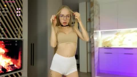 Snapshot of britakiss chatting on September 2025 02:22:01 AM Brita online show from September 2025 02:22:01 AM