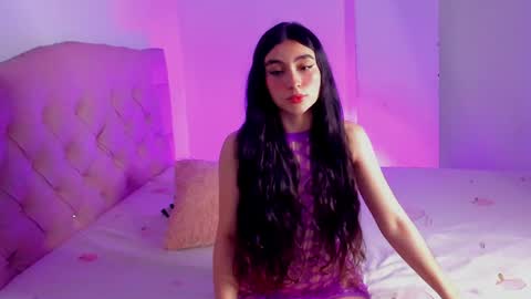 britany lenox online show from December 2024 06:12:02 AM