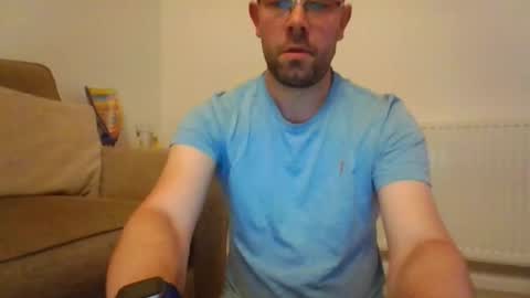 britguy6985 online show from October 2025 07:22:02 PM