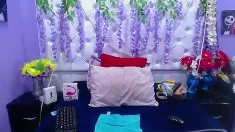 Brithany  online show from December 2024 08:15:02 AM