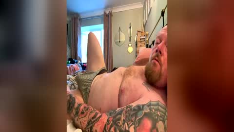 Tinypaul7 online show from June 2026 05:19:02 PM