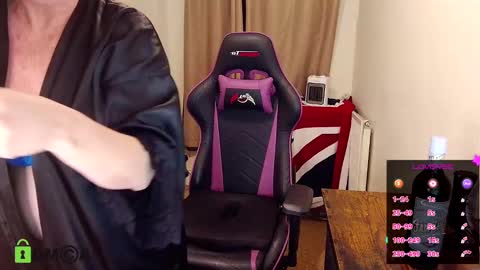 Snapshot of britishladya chatting on March 2025 11:22:02 PM Lady Annabelle Montgomery online show from March 2025 11:22:02 PM