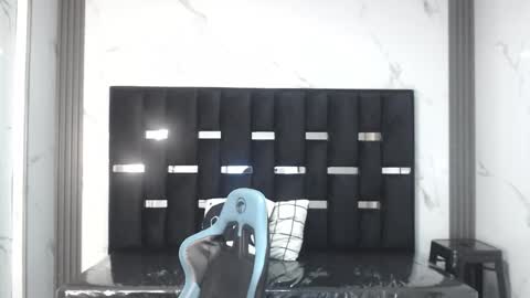 Snapshot of britney_sub chatting on February 2026 02:37:01 AM Britney online show from February 2026 02:37:01 AM