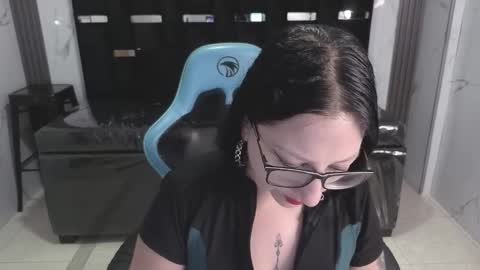 Snapshot of britney_sub chatting on February 2026 02:59:02 AM Britney online show from February 2026 02:59:02 AM