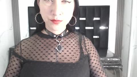 Snapshot of britney_sub chatting on February 2026 02:37:01 AM Britney online show from February 2026 02:37:01 AM