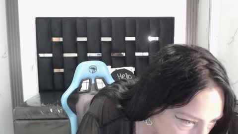 Snapshot of britney_sub chatting on February 2026 02:54:01 AM Britney online show from February 2026 02:54:01 AM