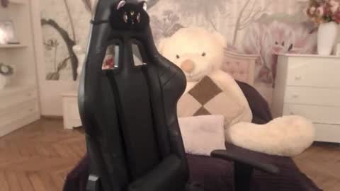 britneybarker online show from March 2026 07:25:01 AM