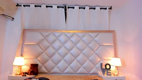 Brittany  online show from September 2025 07:13:01 PM