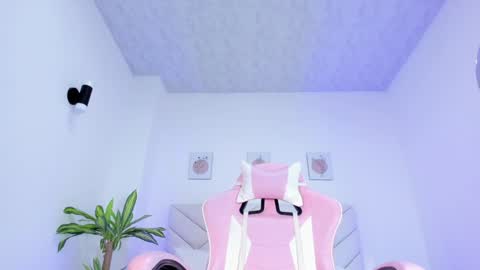   online show from January 2025 02:05:01 PM