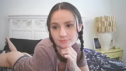 Britt    online show from February 2025 08:14:02 PM