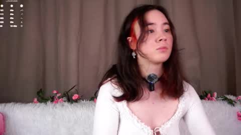 Snapshot of britthe chatting on February 2026 11:31:01 AM Lina online show from February 2026 11:31:01 AM