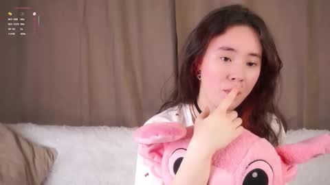 Snapshot of britthe chatting on February 2026 11:31:02 AM Lina online show from February 2026 11:31:02 AM