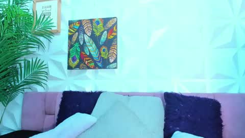 BRIYIT     online show from September 2025 03:28:01 AM