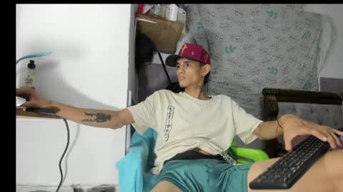brook_17 online show from May 2026 10:17:02 PM