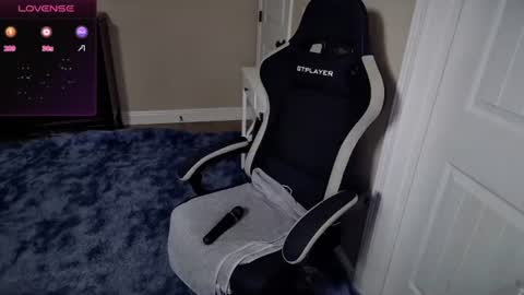 brookebee online show from March 2025 12:33:02 AM