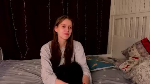 Lily online show from July 2026 07:18:02 PM