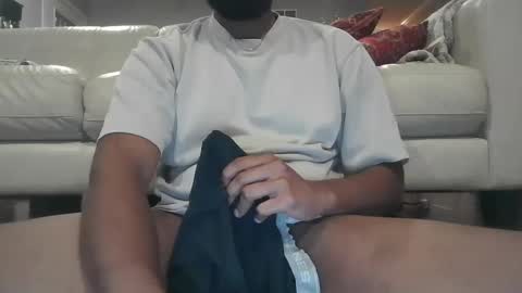 brownbd32 online show from October 2025 01:58:01 AM