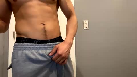 browndaddy4713 online show from March 2026 05:39:01 PM