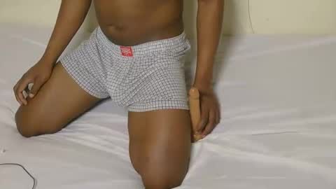 Snapshot of brownguy_ug chatting on February 2026 09:48:01 AM kevin online show from February 2026 09:48:01 AM