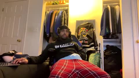 Brownskinshortyy online show from February 2025 10:09:01 PM