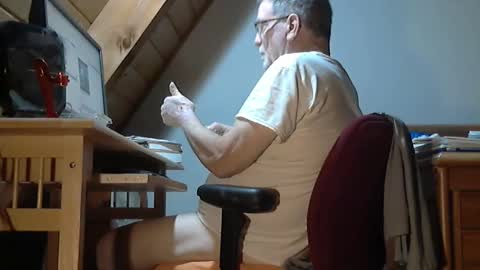 Snapshot of brubar chatting on May 2026 02:49:01 AM brubar online show from May 2026 02:49:01 AM