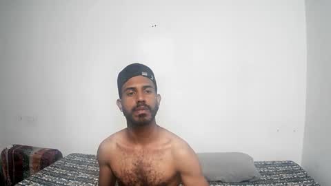 bruce_1111 online show from January 2026 05:56:01 AM