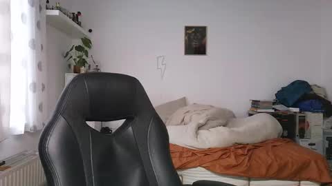 Bruce online show from September 2025 03:27:02 PM