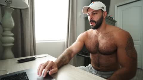 onlyfans BRUCESTRYKER online show from September 2025 02:16:01 PM