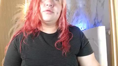 Bruja SCarlata online show from December 2025 10:43:01 AM