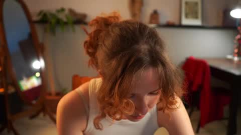 Snapshot of brunaeveritt chatting on April 2026 01:42:02 PM Tess online show from April 2026 01:42:02 PM