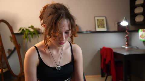 Snapshot of brunaeveritt chatting on April 2026 03:51:02 PM Tess online show from April 2026 03:51:02 PM