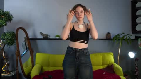 Snapshot of brunaeveritt chatting on May 2026 02:14:01 PM Tess online show from May 2026 02:14:01 PM