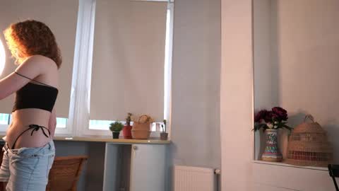 Snapshot of brunaeveritt chatting on May 2026 02:02:01 PM Tess online show from May 2026 02:02:01 PM