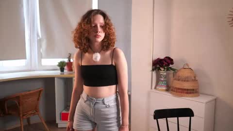 Snapshot of brunaeveritt chatting on May 2026 02:13:02 PM Tess online show from May 2026 02:13:02 PM