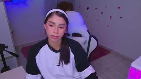 SARAH  online show from February 2026 03:59:01 AM