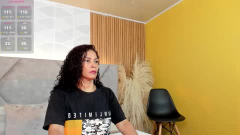 Linda online show from November 2025 06:19:02 PM