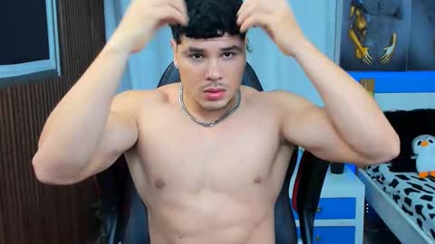 Snapshot of bruno_coleman chatting on November 2025 04:03:02 AM Bruno coleman online show from November 2025 04:03:02 AM