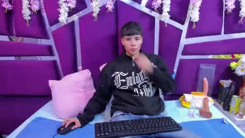 Snapshot of bruno_cruz chatting on November 2025 02:22:01 AM Bruno Cruz online show from November 2025 02:22:01 AM