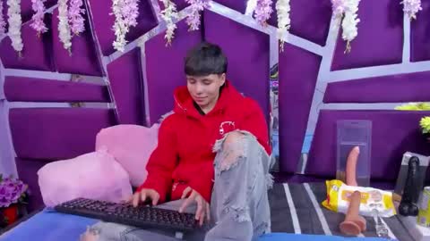 Snapshot of bruno_cruz chatting on November 2025 02:14:02 AM Bruno Cruz online show from November 2025 02:14:02 AM