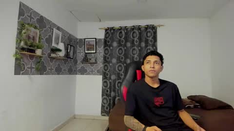 bruno_snow online show from December 2025 03:45:02 AM