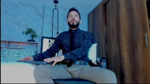 Andres Suarez online show from February 2025 04:30:02 PM