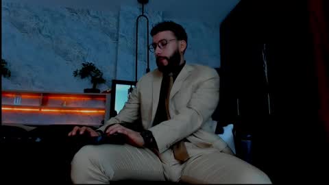 Andres Suarez online show from March 2025 05:18:01 PM