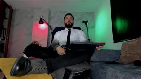 Andres Suarez online show from December 2025 11:52:02 AM